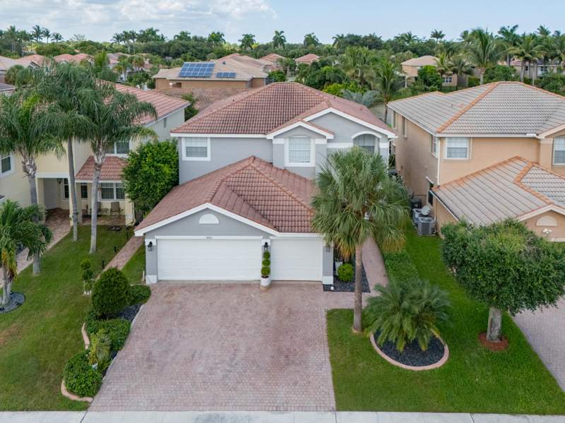5 bedroom Single Family Residence at 5013 Cobalt Court, Nautica Isles West 1, Greenacres — photo 3