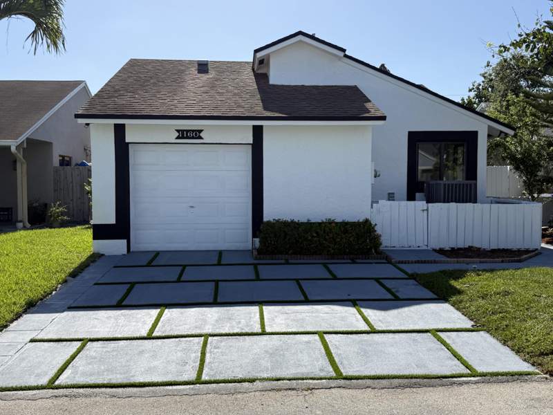 3 bedroom Single Family Residence at 1160 SW 111th Avenue, PEMBROKE LAKES SOUTH, Pembroke Pines — photo 1