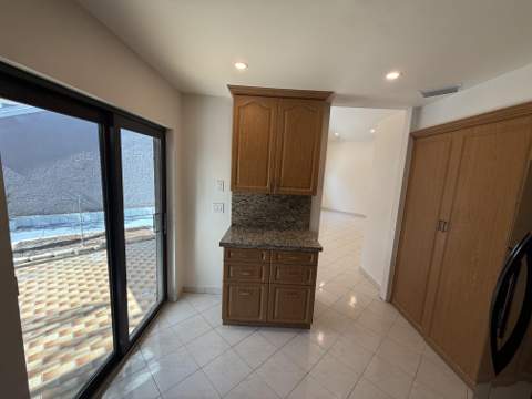 1160 SW 111th Avenue, Pembroke Pines FL - photo 10 of 28