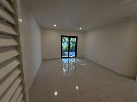 1160 SW 111th Avenue, Pembroke Pines FL - photo 16 of 28