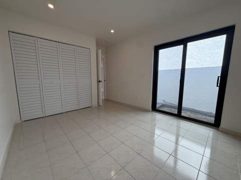 1160 SW 111th Avenue, Pembroke Pines FL - photo 18 of 28