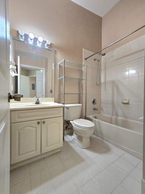 7900 NW 6th Street #205, Pembroke Pines FL - photo 11 of 28