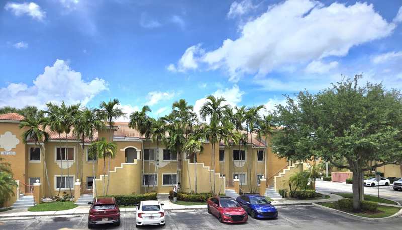 2 bedroom Condominium at 7900 NW 6th Street #205, Cove At French Villas, Pembroke Pines — photo 1