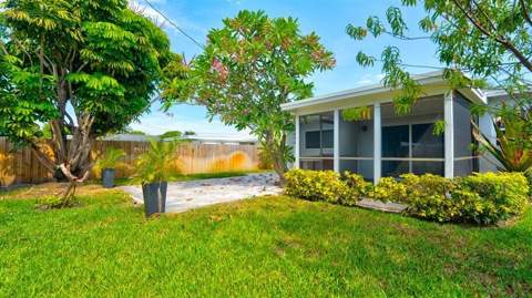 701 SE 1st Street, Boynton Beach FL - photo 11 of 59