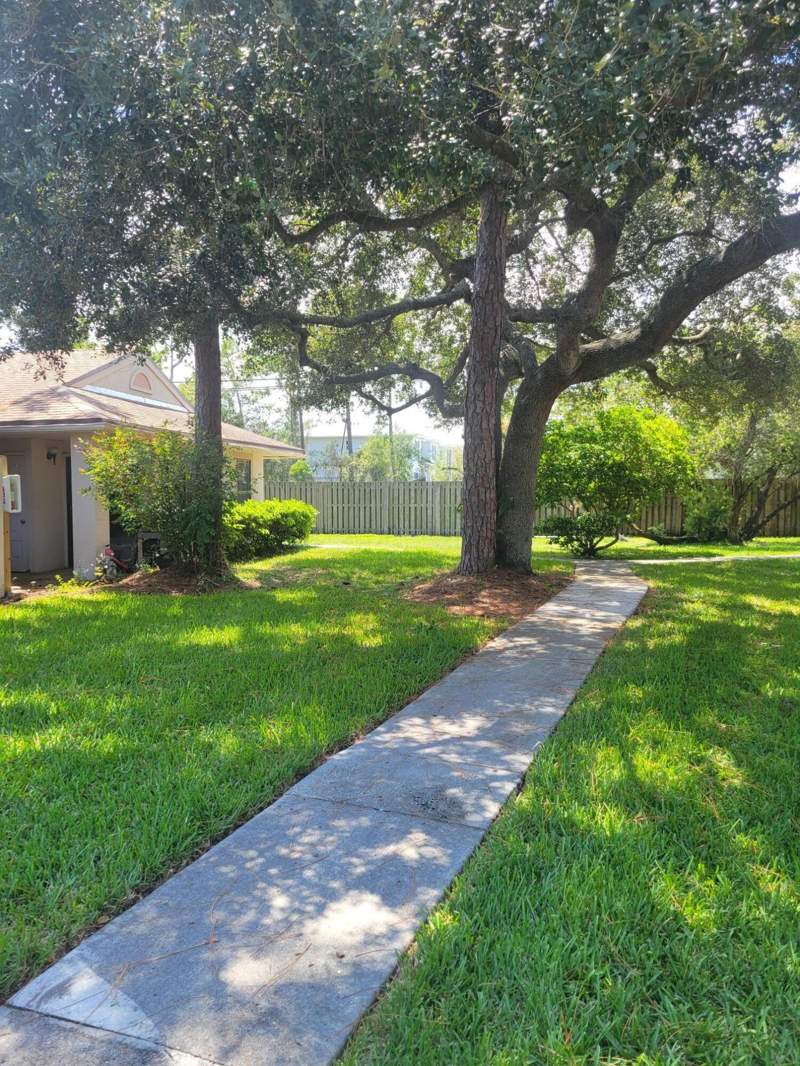 2 bedroom Townhouse at 2837 Stoneway Lane #D, Stones Throw Townhomes, Fort Pierce — photo 2