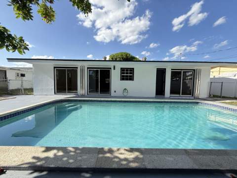 7820 Orleans Street, Miramar FL - photo 10 of 32