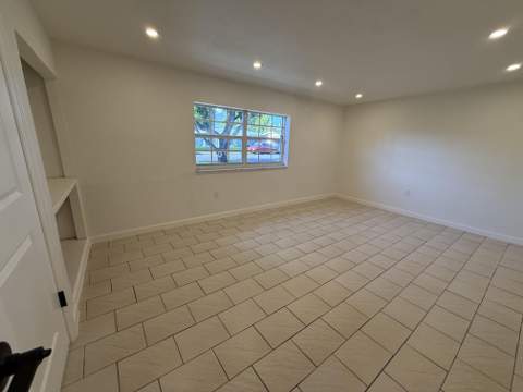 7820 Orleans Street, Miramar FL - photo 12 of 32