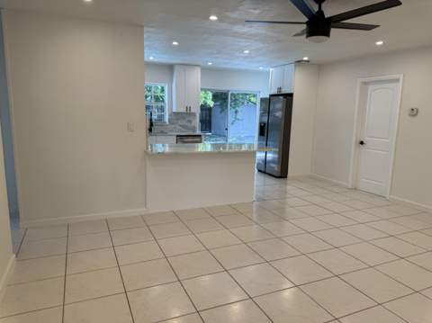 7820 Orleans Street, Miramar FL - photo 14 of 32