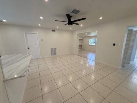 7820 Orleans Street, Miramar FL - photo 17 of 32