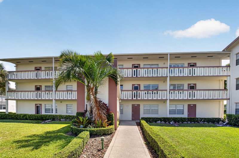 2 bedroom Condominium at 236 Preston Way #f, Preston At Century Village Condo, Boca Raton — photo 1