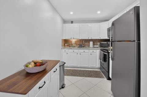 236 Preston Way #f, Boca Raton FL - photo 10 of 87