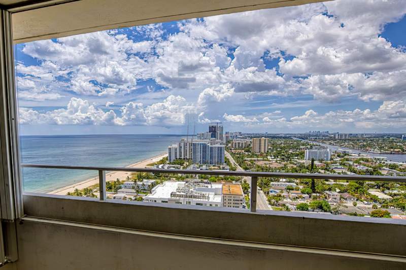 1 bedroom Condominium at 111 Briny Avenue #27-12, Pompano Beach Club Condo, Pompano Beach — photo 2