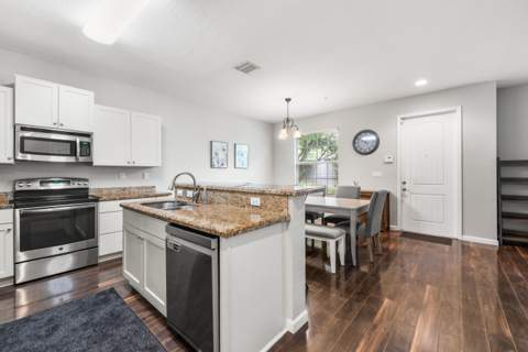 144 SW 7th Court, Pompano Beach FL - photo 8 of 36