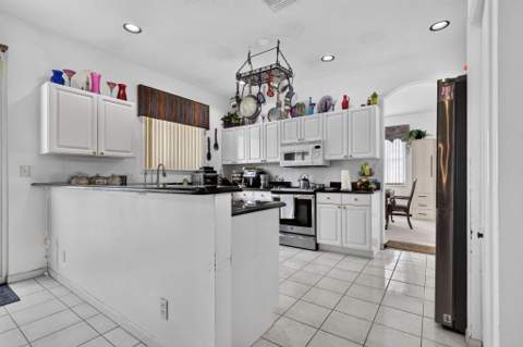 7781 Hanahan Place, Greenacres FL - photo 19 of 42