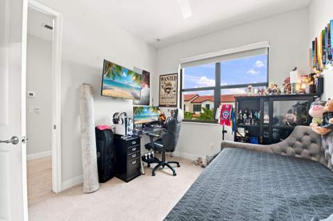 20916 NW 1st Drive, Pembroke Pines FL - photo 18 of 41