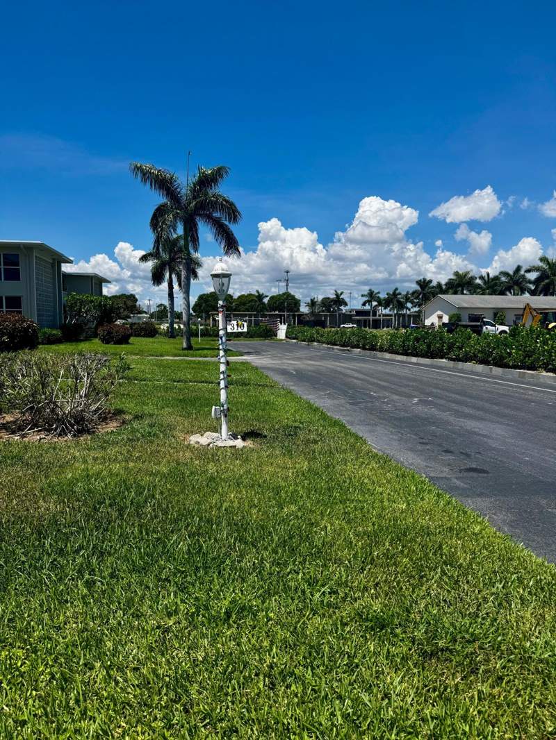 2 bedroom Condominium at 310 N North Boulevard #2A, High Point West Condo, Boynton Beach — photo 2