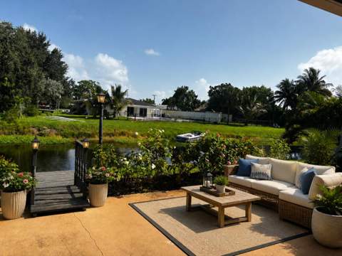 1315 SW 25th Avenue, Boynton Beach FL - photo 19 of 43