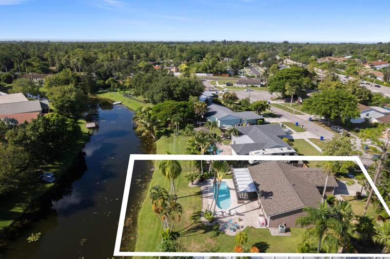 3 bedroom Single Family Residence at 108 Cambridge Lane, Crestwood Sub Unit 2, Royal Palm Beach — photo 4