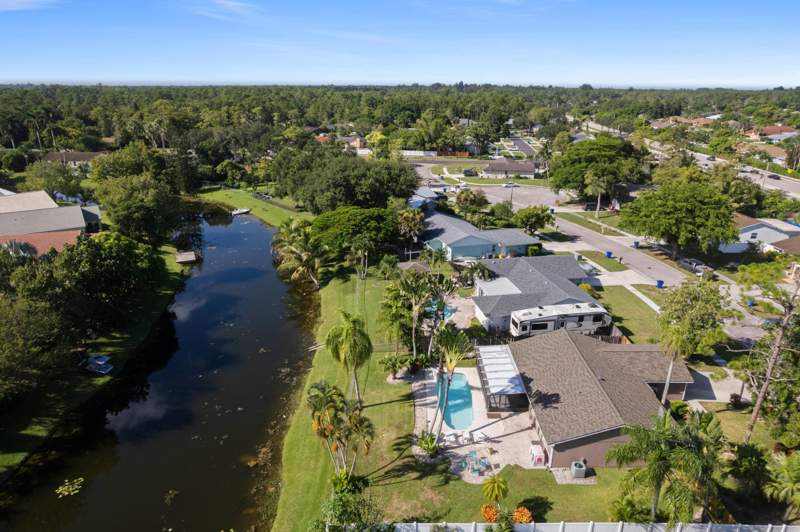 3 bedroom Single Family Residence at 108 Cambridge Lane, Crestwood Sub Unit 2, Royal Palm Beach — photo 5