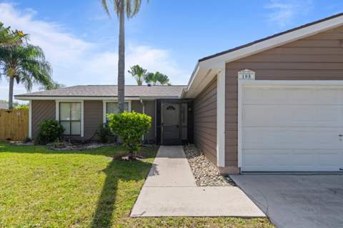 108 Cambridge Lane, Royal Palm Beach FL - photo 7 of 40