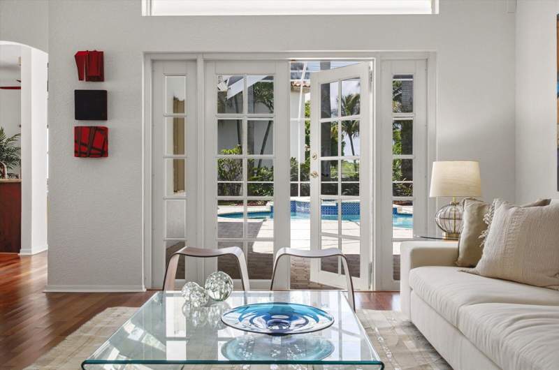 4 bedroom Single Family Residence at 1285 Windsor Lane, Sector 3 - Parcels H I J K & L, Weston — photo 4