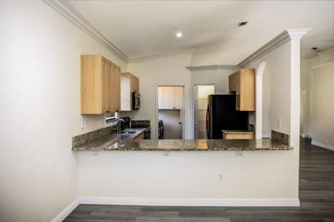 4901 SW 134th Avenue, Miramar FL - photo 8 of 37