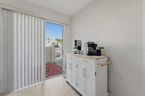 6207 Riverwalk Lane #5, Jupiter FL - photo 8 of 52