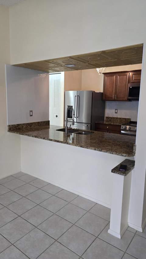 118 Cambridge Lane, Royal Palm Beach FL - photo 10 of 47