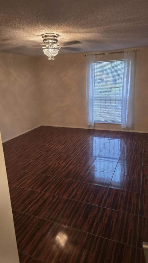 118 Cambridge Lane, Royal Palm Beach FL - photo 13 of 47