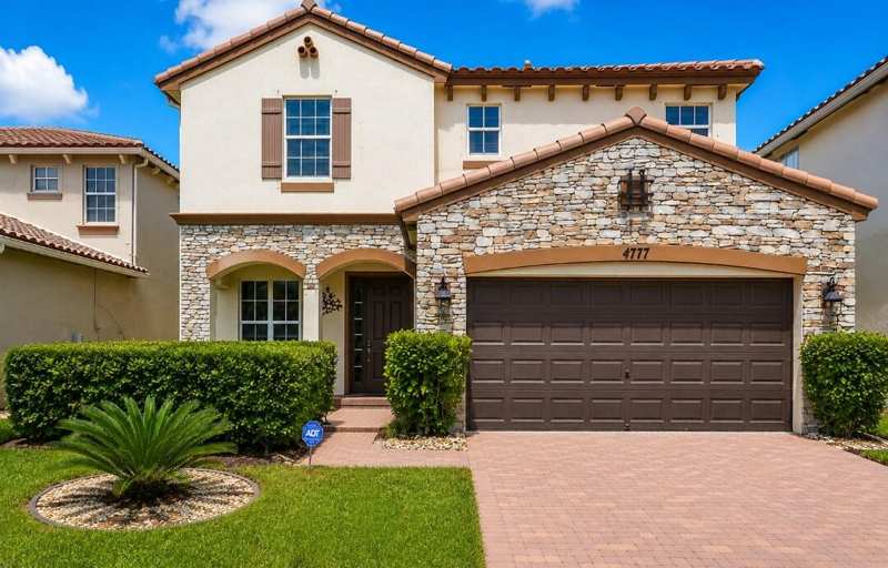 5 bedroom Single Family Residence at 4777 Capital Drive, Capistara, Lake Worth — photo 1