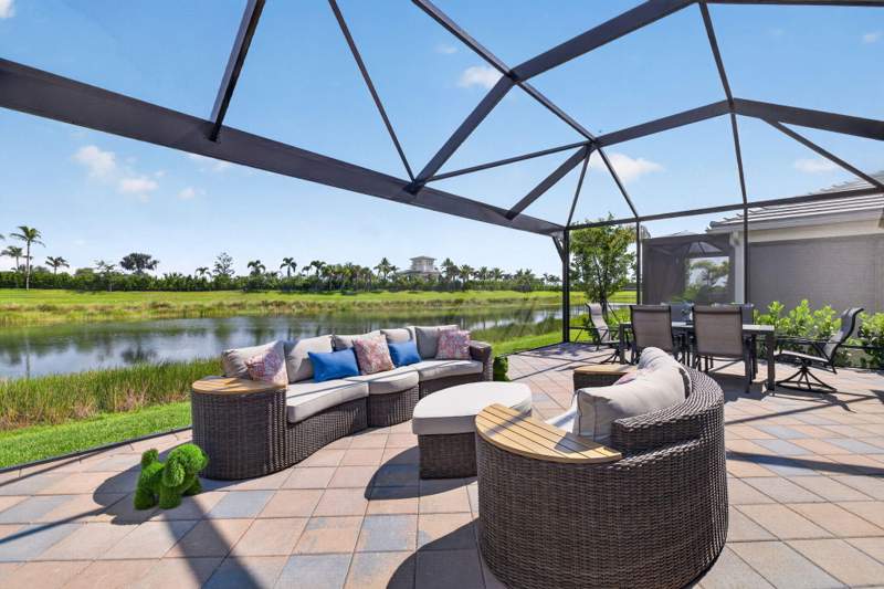 3 bedroom Single Family Residence at 12445 SW High Tide Road, Riverland Parcel D - Plat Two, Port St. Lucie — photo 2