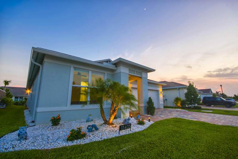2 bedroom Single Family Residence at 13435 SW Vermillion Circle, Del Webb, Port St. Lucie — photo 2