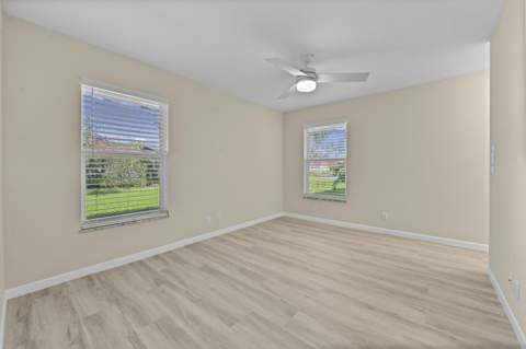 812 Salem Lane, Lake Worth FL - photo 13 of 49
