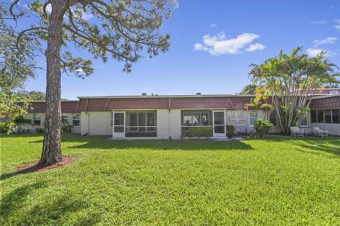 812 Salem Lane, Lake Worth FL - photo 20 of 49