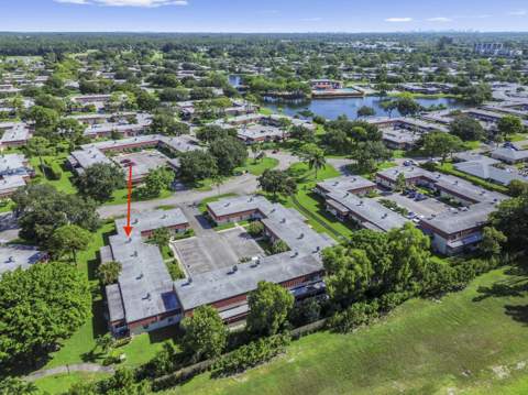 812 Salem Lane, Lake Worth FL - photo 23 of 49
