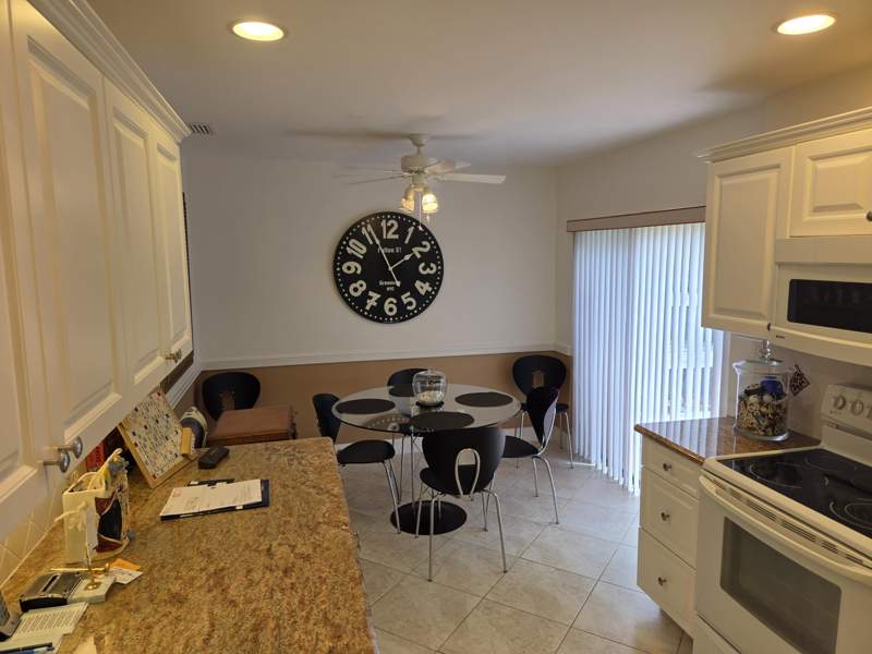 2 bedroom Condominium at 61 Eastgate Drive #A, Eastgate At Hunters Run Condo, Boynton Beach — photo 2