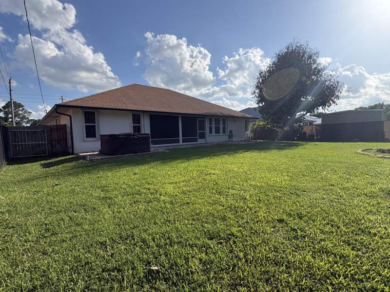 3 bedroom Single Family Residence at 1863 SW Janette Avenue, Port St Lucie Section 20, Port St. Lucie — photo 4
