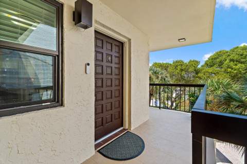 374 Golfview Road #405, North Palm Beach FL - photo 24 of 46