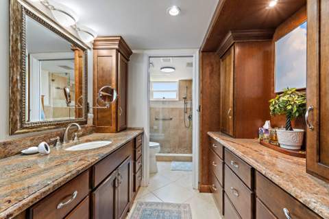374 Golfview Road #405, North Palm Beach FL - photo 11 of 46