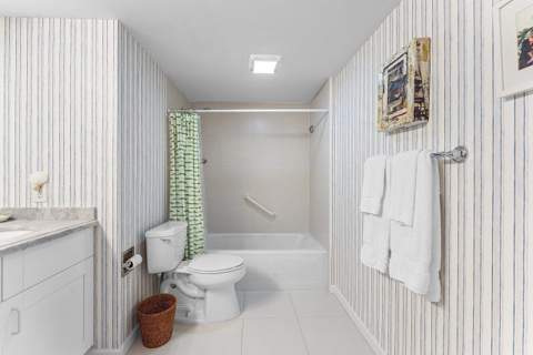 2774 S Ocean Boulevard #409, Palm Beach FL - photo 18 of 41