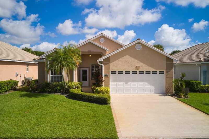 2 bedroom Single Family Residence at 907 NW Sarria Court, Kings Isle at Isle of Madeira, Port St. Lucie — photo 1