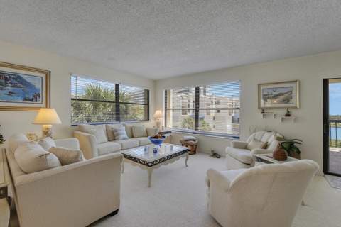 372 Golfview Road #403, North Palm Beach FL - photo 14 of 42