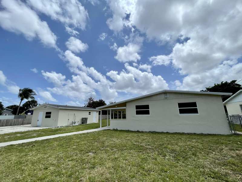 4 bedroom Single Family Residence at 4790 Alberta Avenue, Roseland Park, West Palm Beach — photo 1