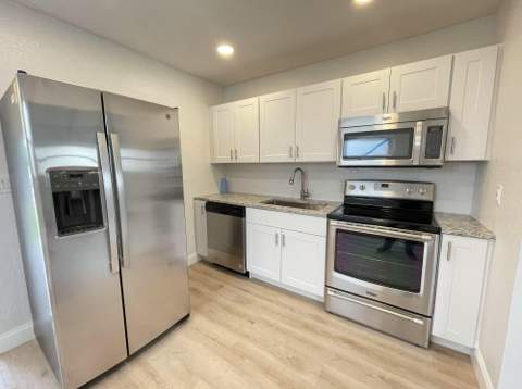 4790 Alberta Avenue, West Palm Beach FL - photo 8 of 12