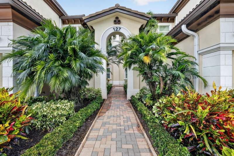 2 bedroom Condominium at 127 Tresana Boulevard #61, TRESANA AT JUPITER COUNTRY CLUB CONDO II, Jupiter — photo 4