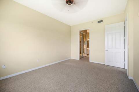 3600 Oaks Clubhouse Drive #505, Pompano Beach FL - photo 13 of 33