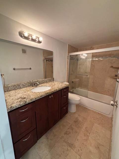 220 Lakeview Drive #103, Weston FL - photo 11 of 26