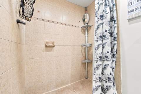 1265 S Flagler Avenue #220, Pompano Beach FL - photo 16 of 27