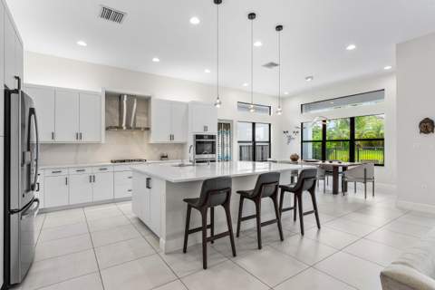 11326 Apricot Valley Drive, Boynton Beach FL - photo 7 of 47