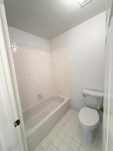 111 Fox Meadow Run, Jupiter FL - photo 10 of 13